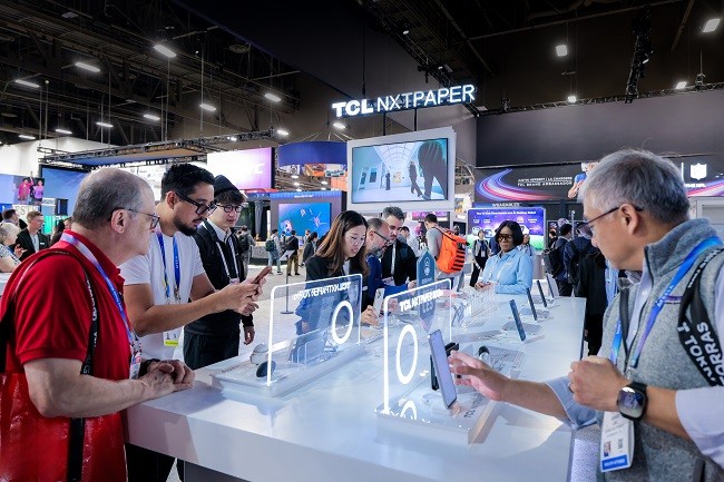 TCL 实业 CES 2026:SQD-Mini LED 显示技术定义“视”界新高度 手机.jpg